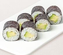 Ролл с авокадо