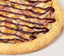 Чикен-барбекю на пышном тесте 