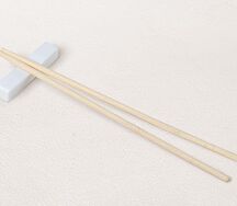 Пара бамбуковых палочек