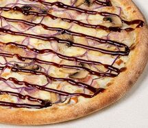 Чикен-барбекю на тонком тесте 