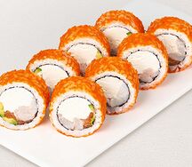 Ролл с тигровой креветкой и лососем