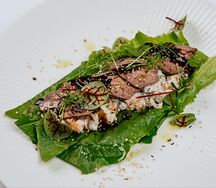 Оливье с ростбифом и трюфельным кремом