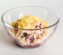 Свекла с сыром и чесноком