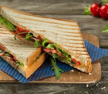 Сэндвич с беконом