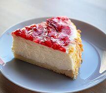 Чизкейк клубничный порция