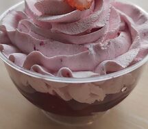 Десерт Клубника-персик