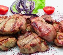Шашлык из cвинoй шеи