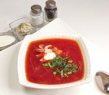 Борщ с мясом сметаной и смальцем