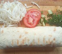 Люля-кебаб из курицы в лаваше