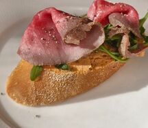 Тост с ростбифом