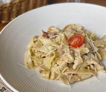 Паста Сливочное песто с курицей