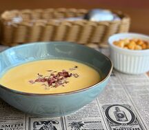 Сырный крем-суп с беконом