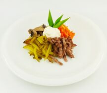 Салат Обжорка из говядины