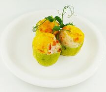 Кабачки, фаршированные курицей