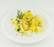 Картофель отварной с зеленью