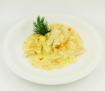 Гуляш из курицы в сливочном соусе