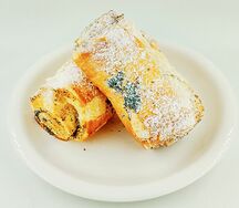 Рулетик с маком