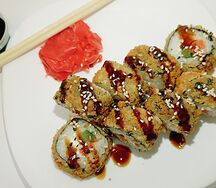 Жареный с креветками