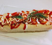 Хот дог с говяжьей сарделькой