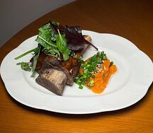 Глазированное ребро с бататом