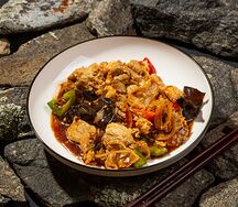 Жареная свинина с овощами