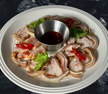 Рулет из свиных ушей