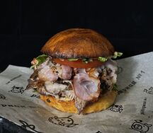 Френк-бургер с рёберным мясом