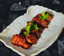 Глазированные куриные крылышки под соусом терияки