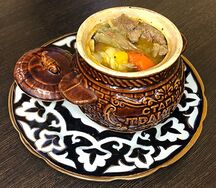 Баранина в горшочке