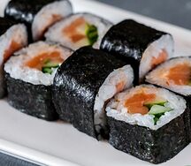 Ролл огурец и лосось (8шт.)