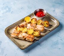 Шашлындрики из курицы с мини-картофелем