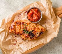 Стейк из куриной грудки с аджикой