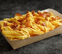 Картофель фри с сырным соусом и беконом