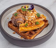 Пшеничные вафли с бананом