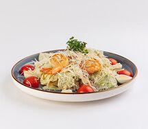 Салат Цезарь с креветками