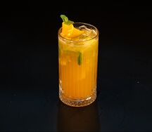 Коктейль манго-маракуйя