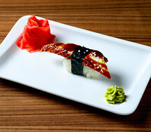 Суши с угрём