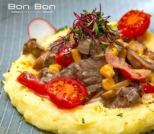 Мясо в сметанном соусе