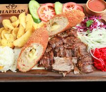 Котлета по-киевски с мясным донером