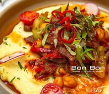 Нут с мясом и картофельным пюре