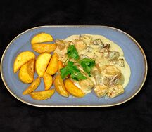Куриная грудка на гриле с овощами