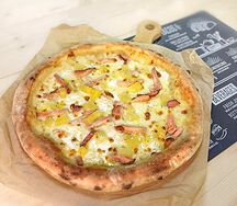 Пицца Ветчина ананас