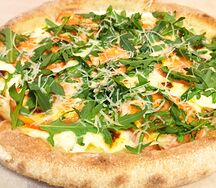 Пицца Четыре сыра и руккола