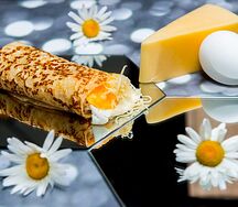 Блин с яйцом и сыром