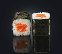 Спайси ролл лосось