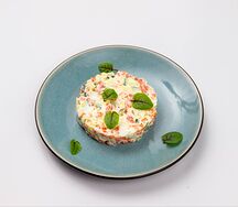 Оливье с копченой курицей 