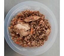 Гречка с курицей и овощами