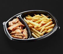 Шаурма на тарелке из курицы