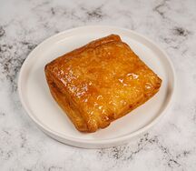 Слойка с малиной 