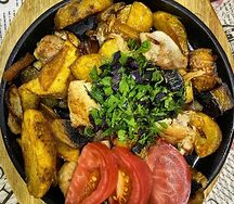 Жаркое с овощами и курицей 